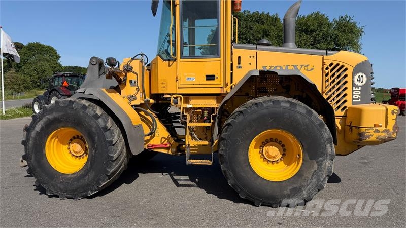 Volvo L 90 E  휠로우더