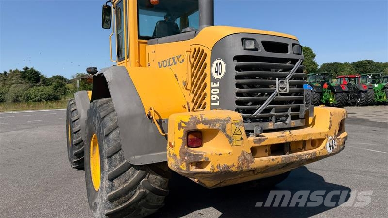Volvo L 90 E  휠로우더