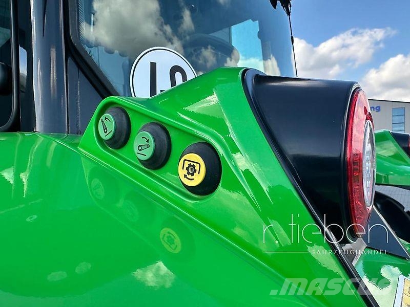 Deutz-Fahr 6115C RV-Shift ( 6125C & 6135C ) mit Frontlader Traktoren