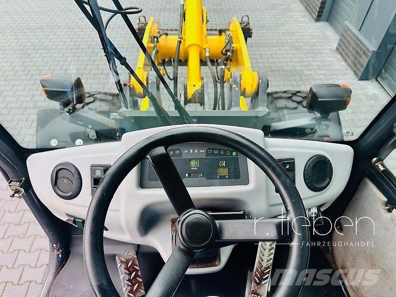 Komatsu WA 100M-5 Radlader Pyöräkuormaajat