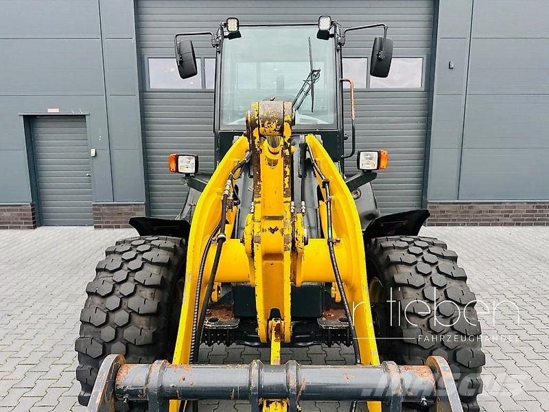Komatsu WA 100M-5 Radlader Pyöräkuormaajat
