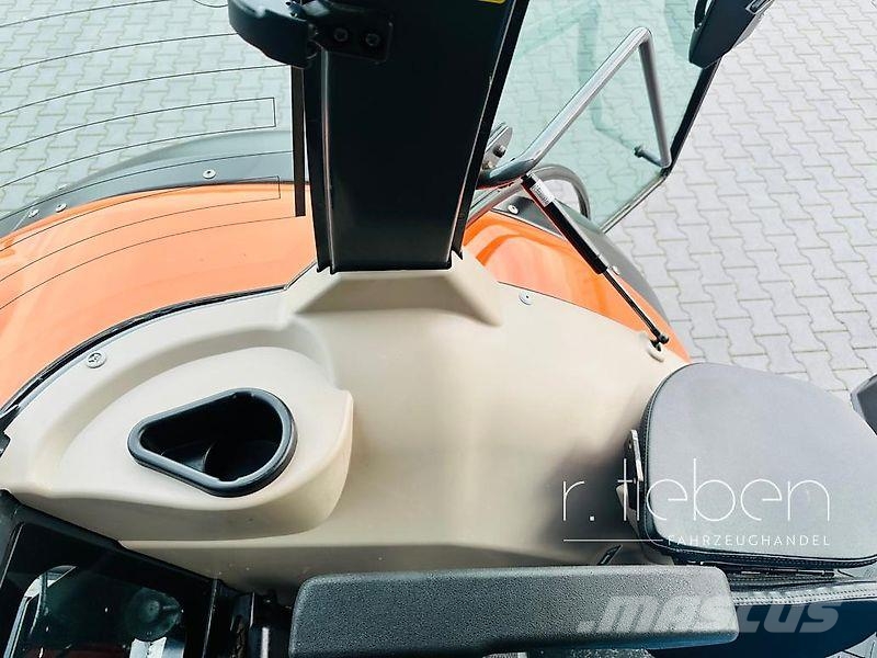 Kubota M8560 ( M7060 / M9960 ) - Frontlader, FH, FZW, DL Трактори