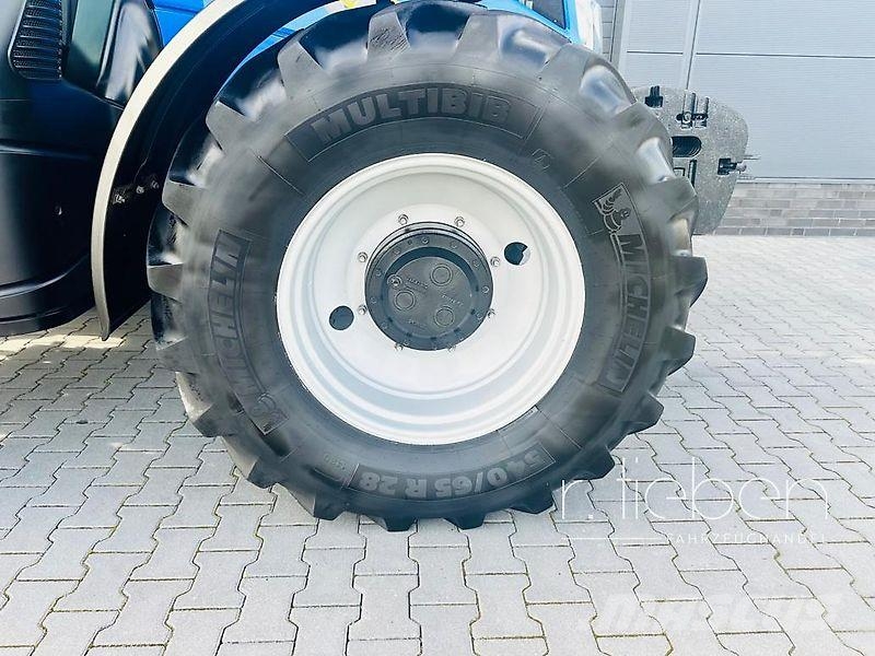 New Holland T6.145 AC ( T6.155 / T6.175 ) - NUR 360 Stunden Tractoren