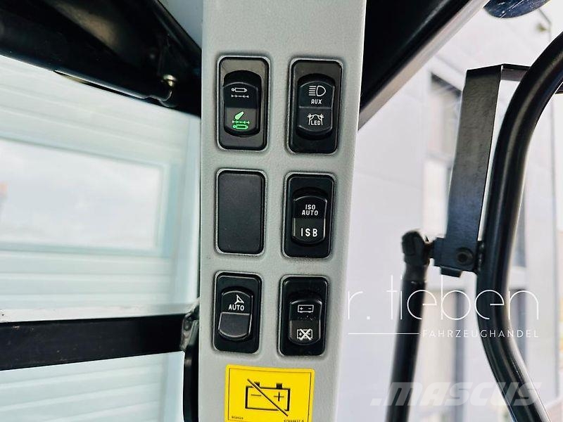 New Holland T7.230 AC AutoCommand ( T7.245 - T7.260 - T7.270 ) 拖拉机/农用车