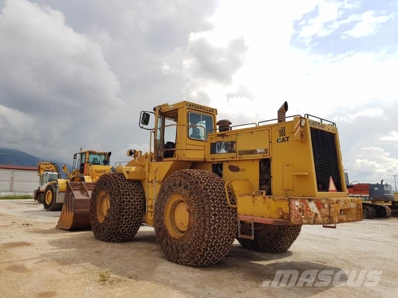 CAT 988B Pyöräkuormaajat