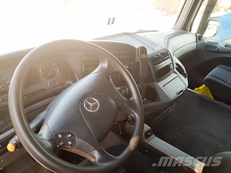 Mercedes-Benz 18.46 Camiones con chasís y cabina