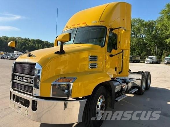 Mack ANTHEM 62T Τράκτορες