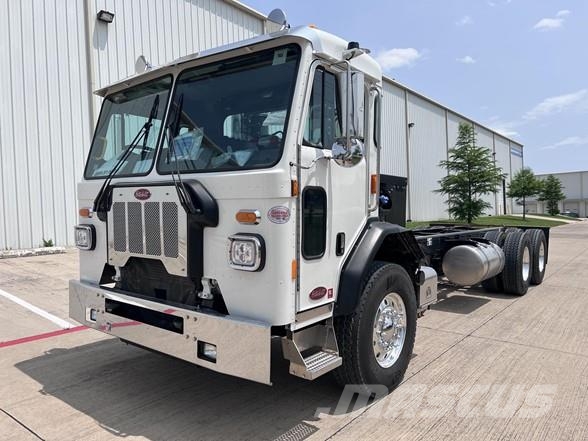 Peterbilt 520 Waste trucks