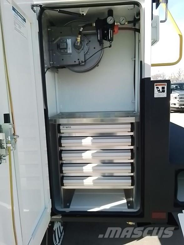 Peterbilt 536 Construction - Autres