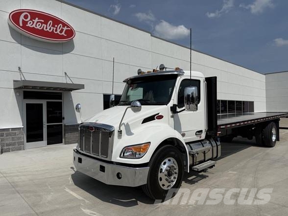 Peterbilt 537 شاحنات مسطحة/مفصلية الجوانب