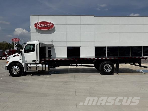 Peterbilt 537 شاحنات مسطحة/مفصلية الجوانب