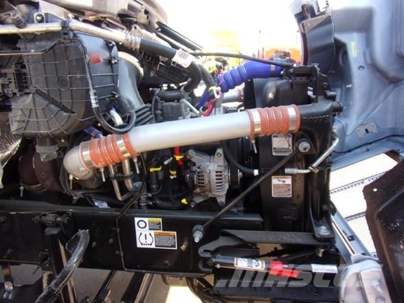 Peterbilt 537 Camiones de cama baja