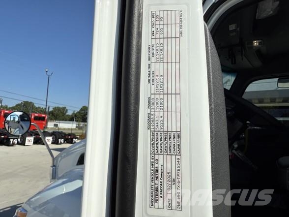 Peterbilt 537 Construction - Autres