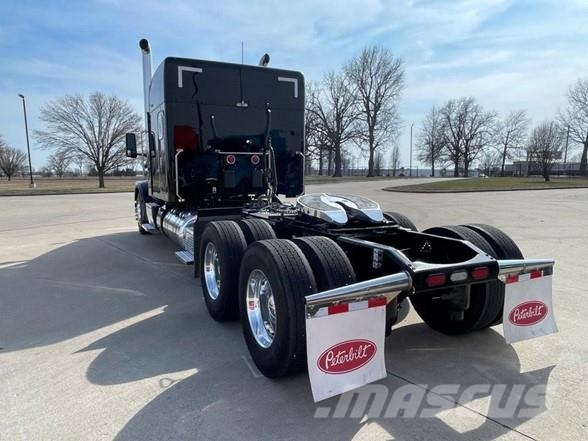 Peterbilt 567 Camiones tractor