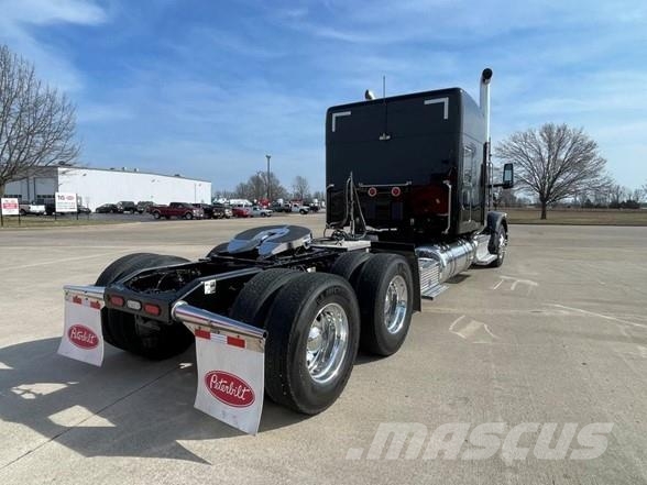 Peterbilt 567 Camiones tractor