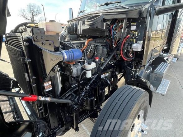 Peterbilt 567 Camiones tractor