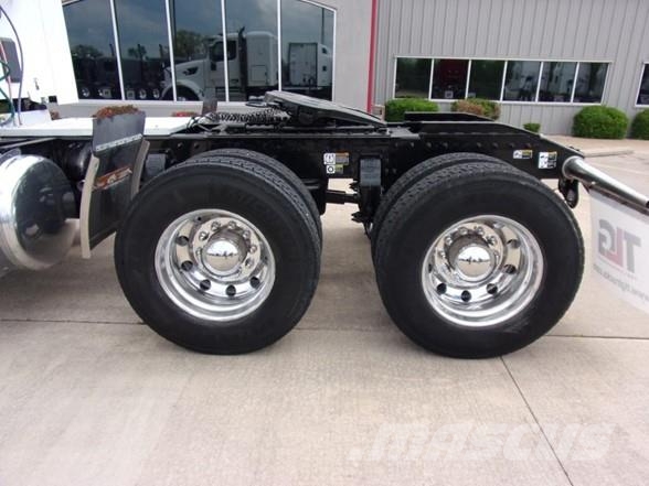 Peterbilt 567 Prime Movers