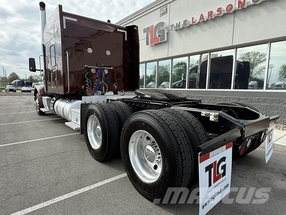 Peterbilt 567 Tegljači