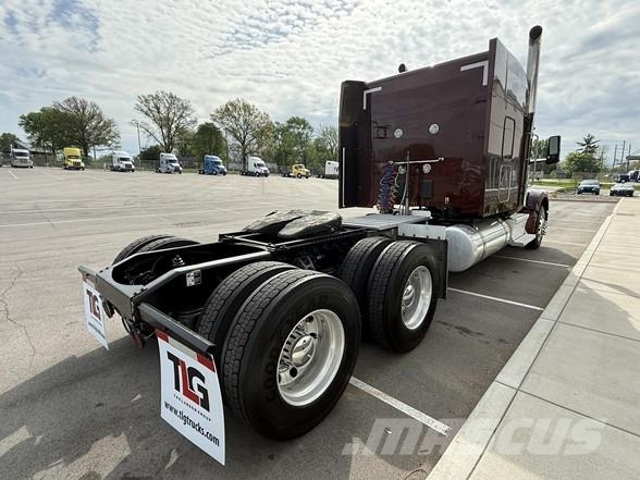 Peterbilt 567 Tegljači
