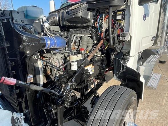 Peterbilt 567 Camiones tractor