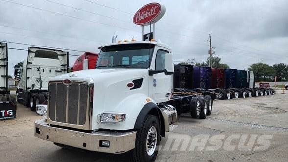 Peterbilt 567 垃圾車