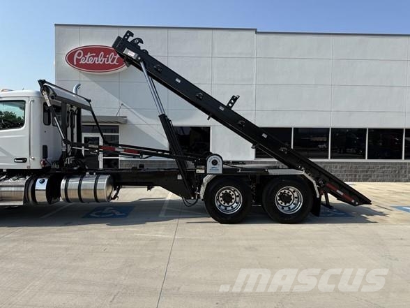 Peterbilt 567 垃圾車