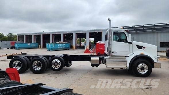 Peterbilt 567 垃圾車