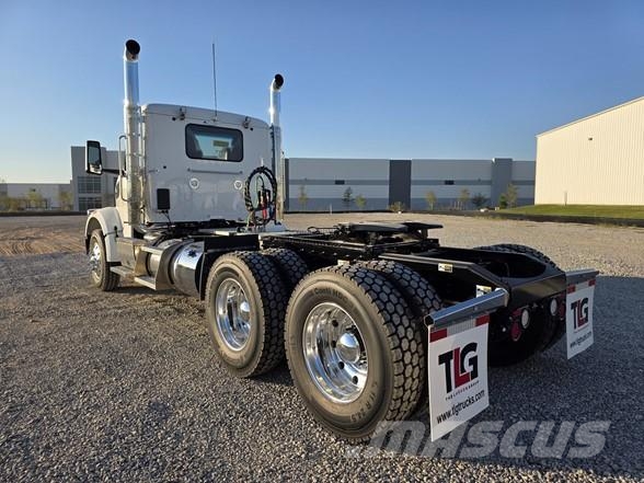 Peterbilt 567 트랙터 유닛