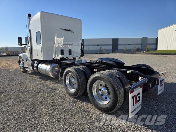 Peterbilt 567 트랙터 유닛