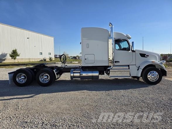 Peterbilt 567 트랙터 유닛