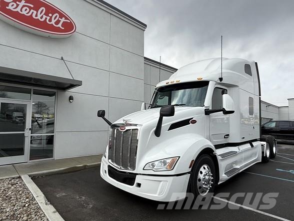 Peterbilt 579 Prime Movers