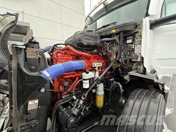 Peterbilt 579 Prime Movers