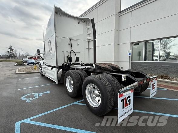 Peterbilt 579 Prime Movers