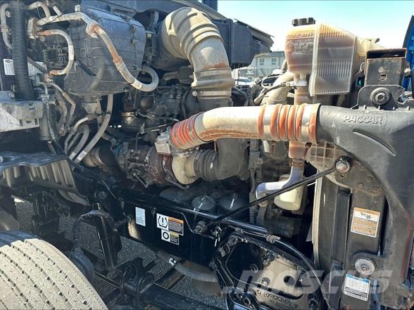 Peterbilt 579 وحدات الجر