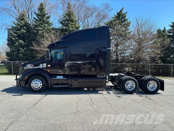 Peterbilt 579 وحدات الجر