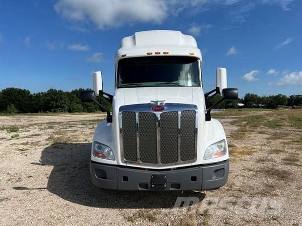 Peterbilt 579 وحدات الجر