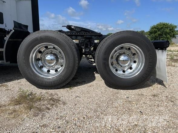 Peterbilt 579 وحدات الجر