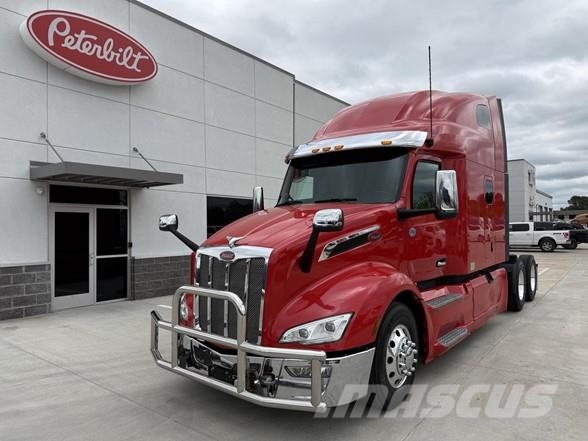 Peterbilt 579 Prime Movers