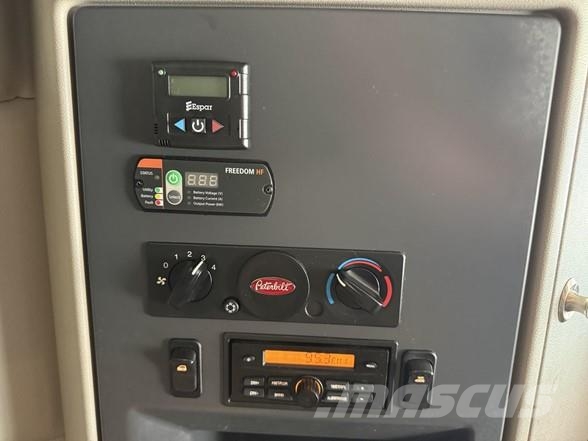 Peterbilt 579 Prime Movers