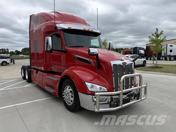 Peterbilt 579 Prime Movers