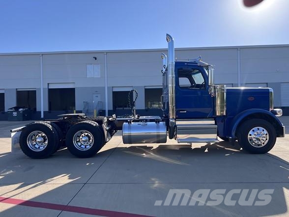 Peterbilt 589 트랙터 유닛