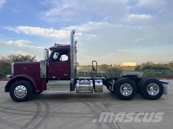 Peterbilt 589 트랙터 유닛