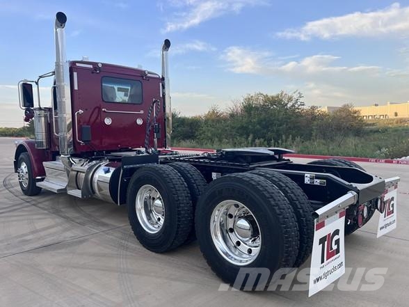 Peterbilt 589 트랙터 유닛