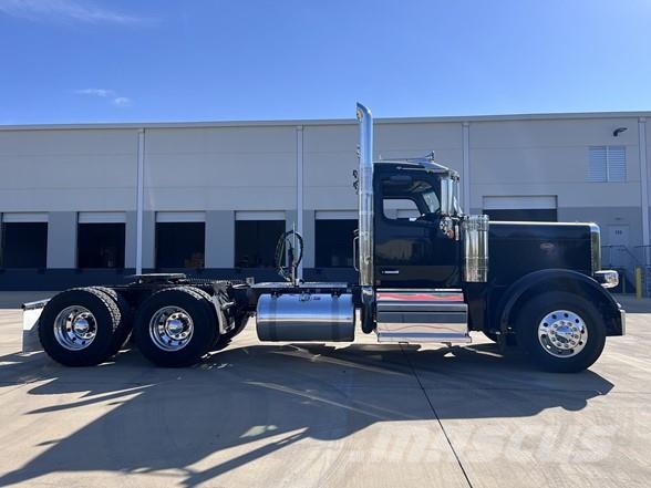 Peterbilt 589 트랙터 유닛
