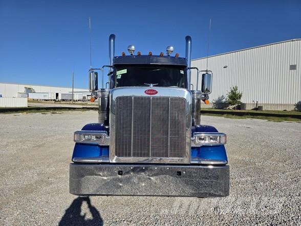 Peterbilt 589 트랙터 유닛