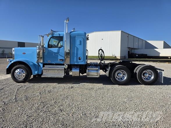 Peterbilt 589 트랙터 유닛