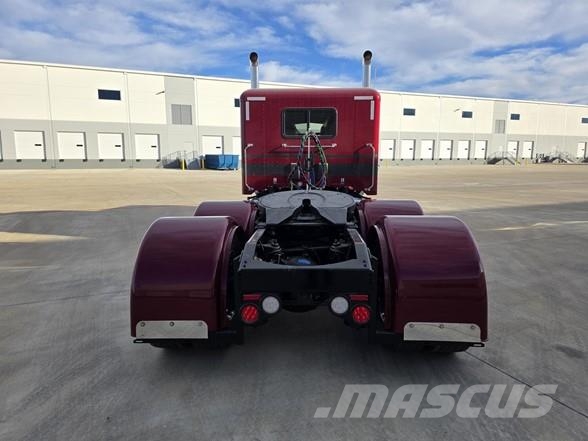 Peterbilt 589 트랙터 유닛