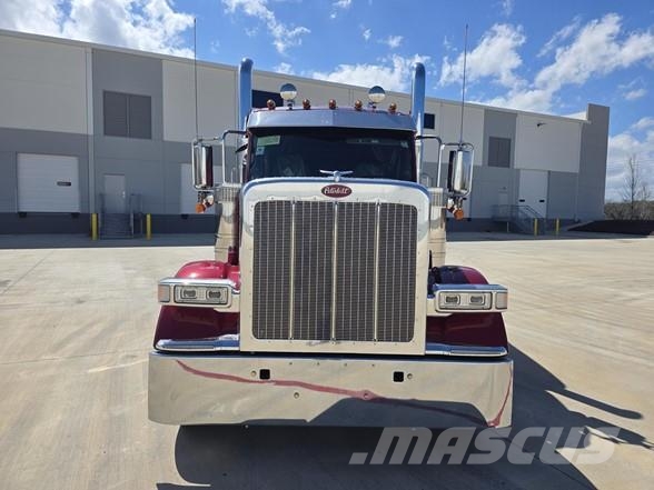 Peterbilt 589 Tegljači