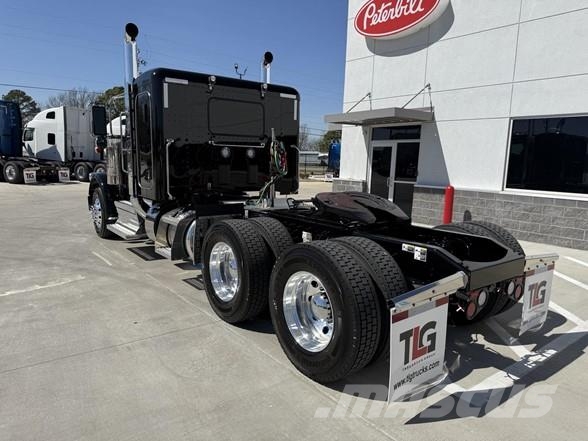 Peterbilt 589 Ťahače