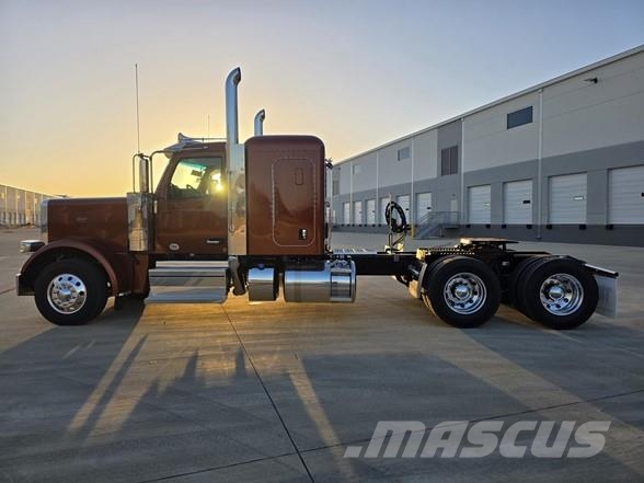 Peterbilt 589 Tegljači